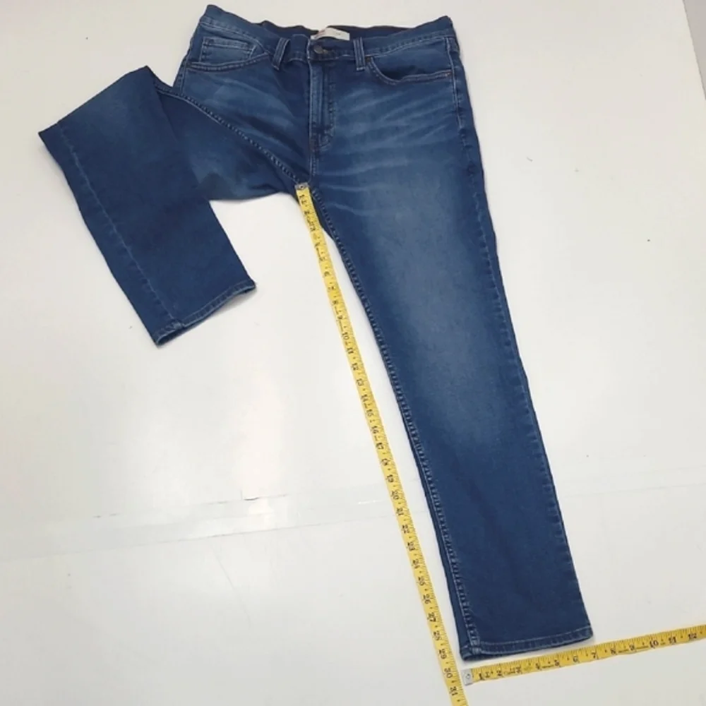 Levis sleek stylish